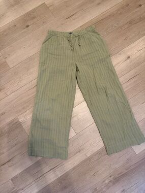 American Eagle Outfitters Sage Green Wide-Leg Drawstring Pants